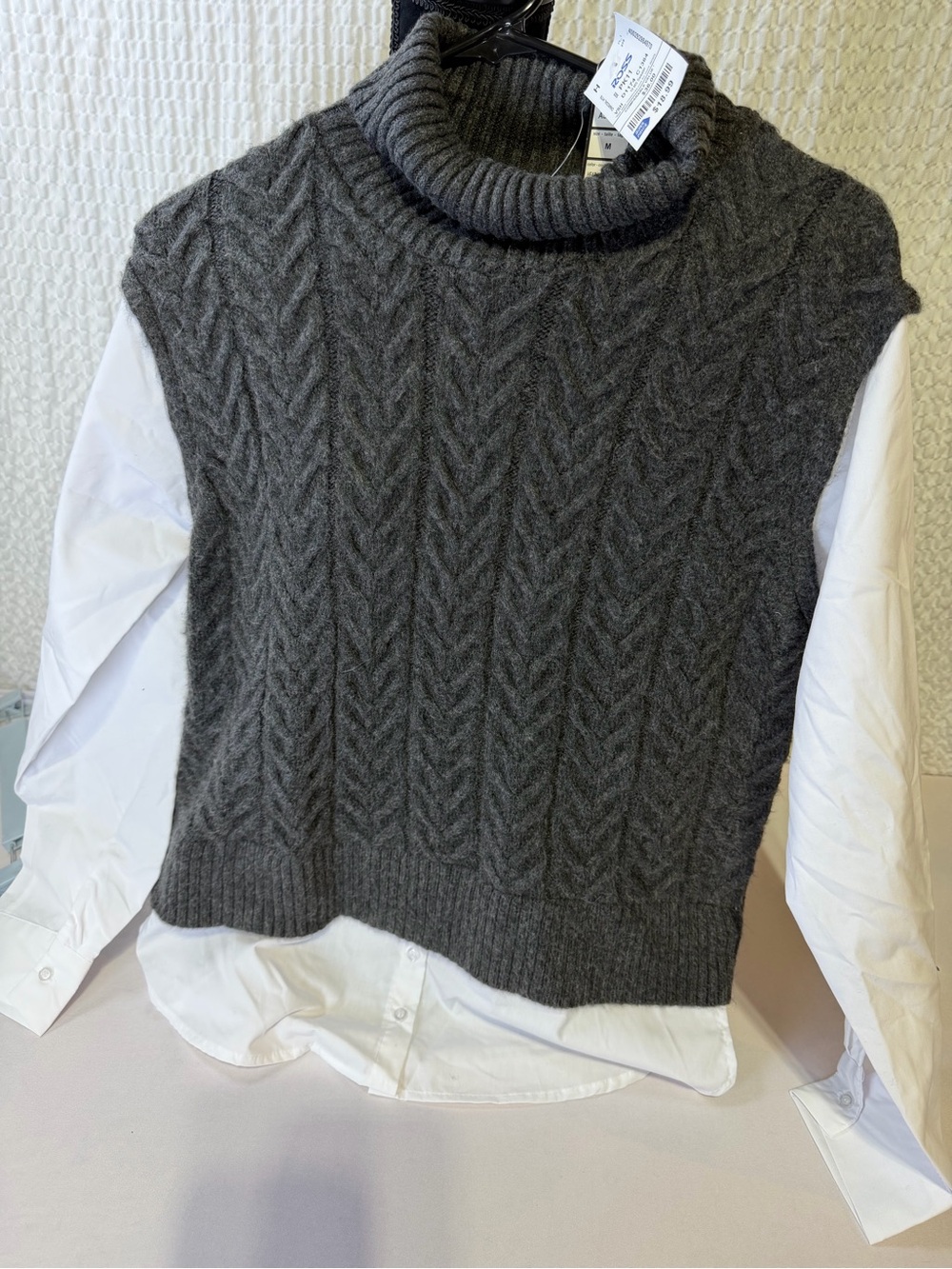 Belldini Gray Cable Knit Turtleneck Sleeveless Sweater Vest